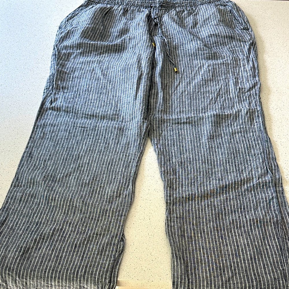Ellen Tracy striped pull on 100% linen wide leg pant